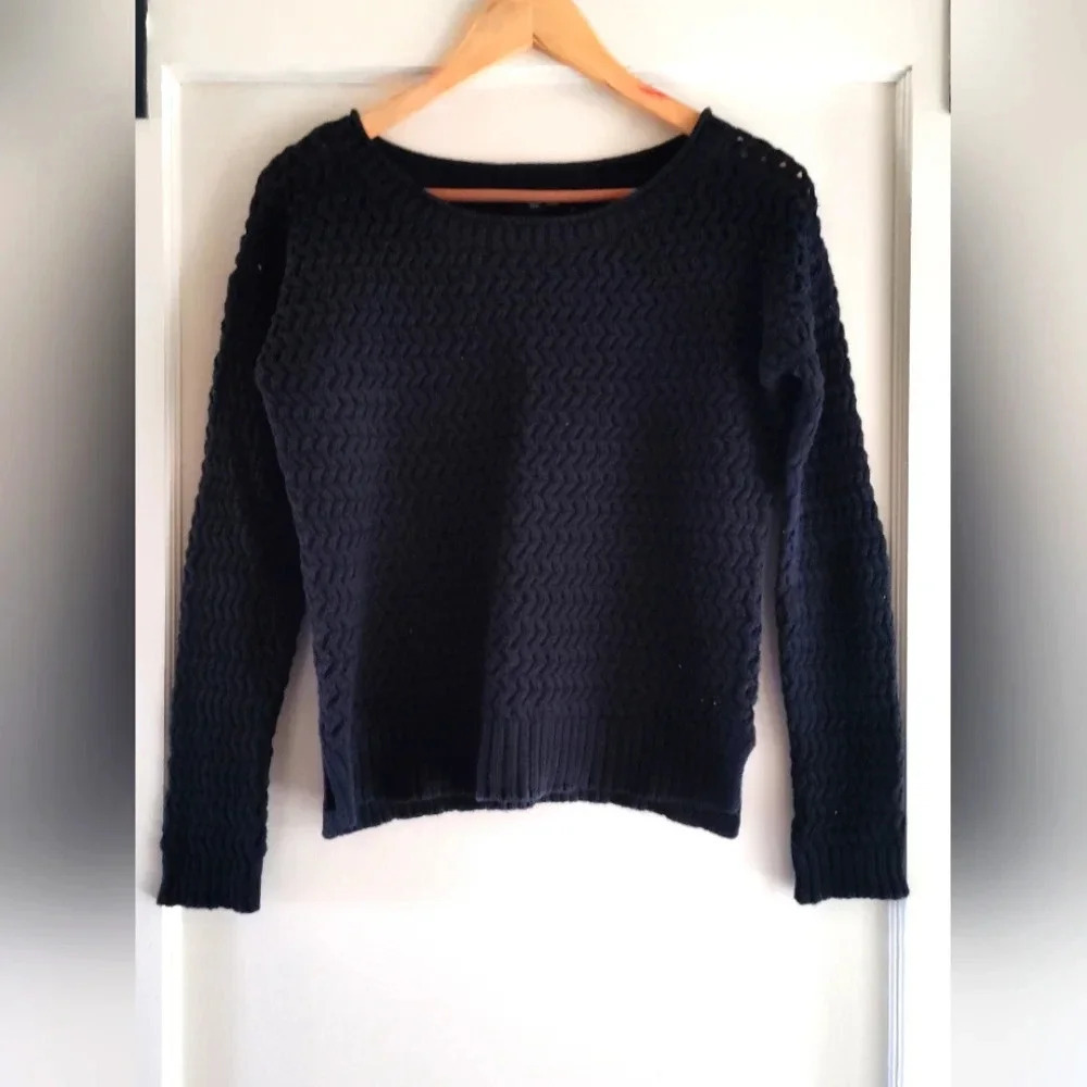 a.n.a A New Approach Black Crochet Knit Long Sleeve Sweater | Size Medium